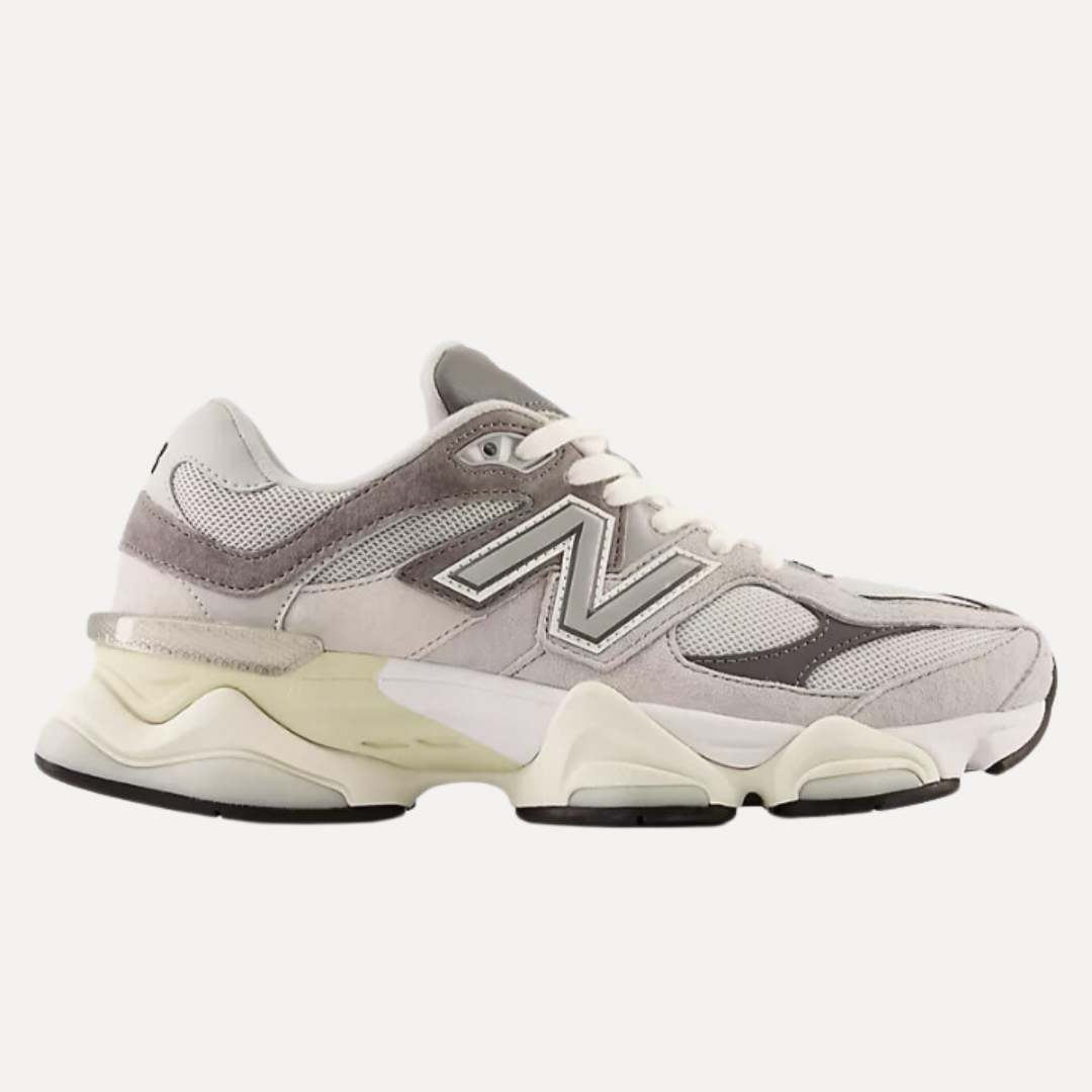 9060 Sneakers